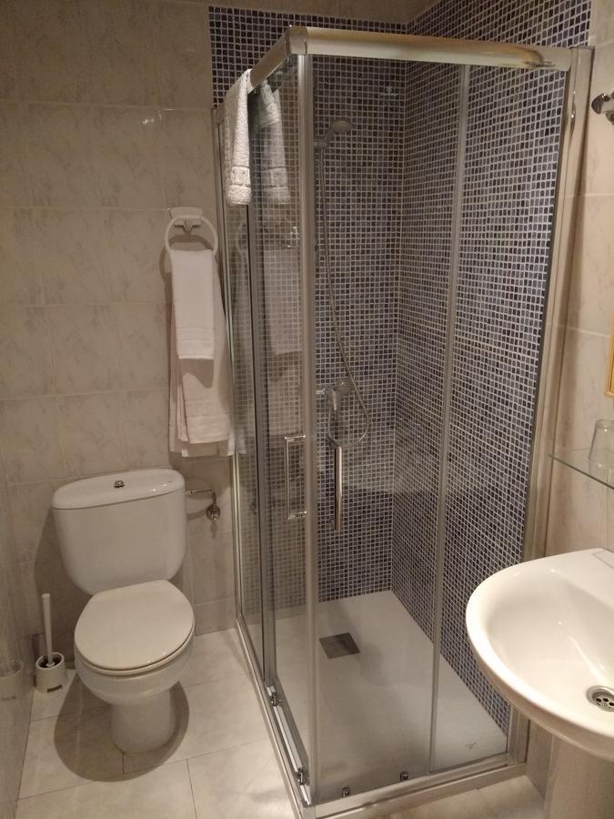 Hostal Avenida Arenas de San Pedro Eksteriør bilde